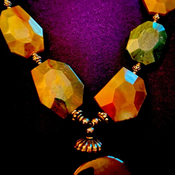 Stone Necklace With Stone Drop - Picture 10 of 12